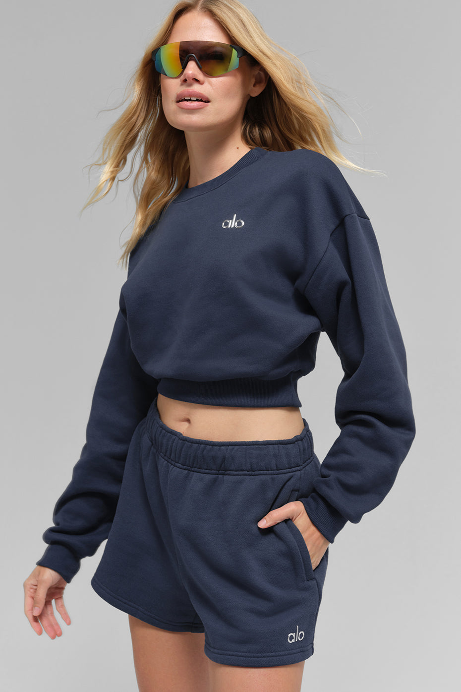 Alo - Cropped Crew Neck