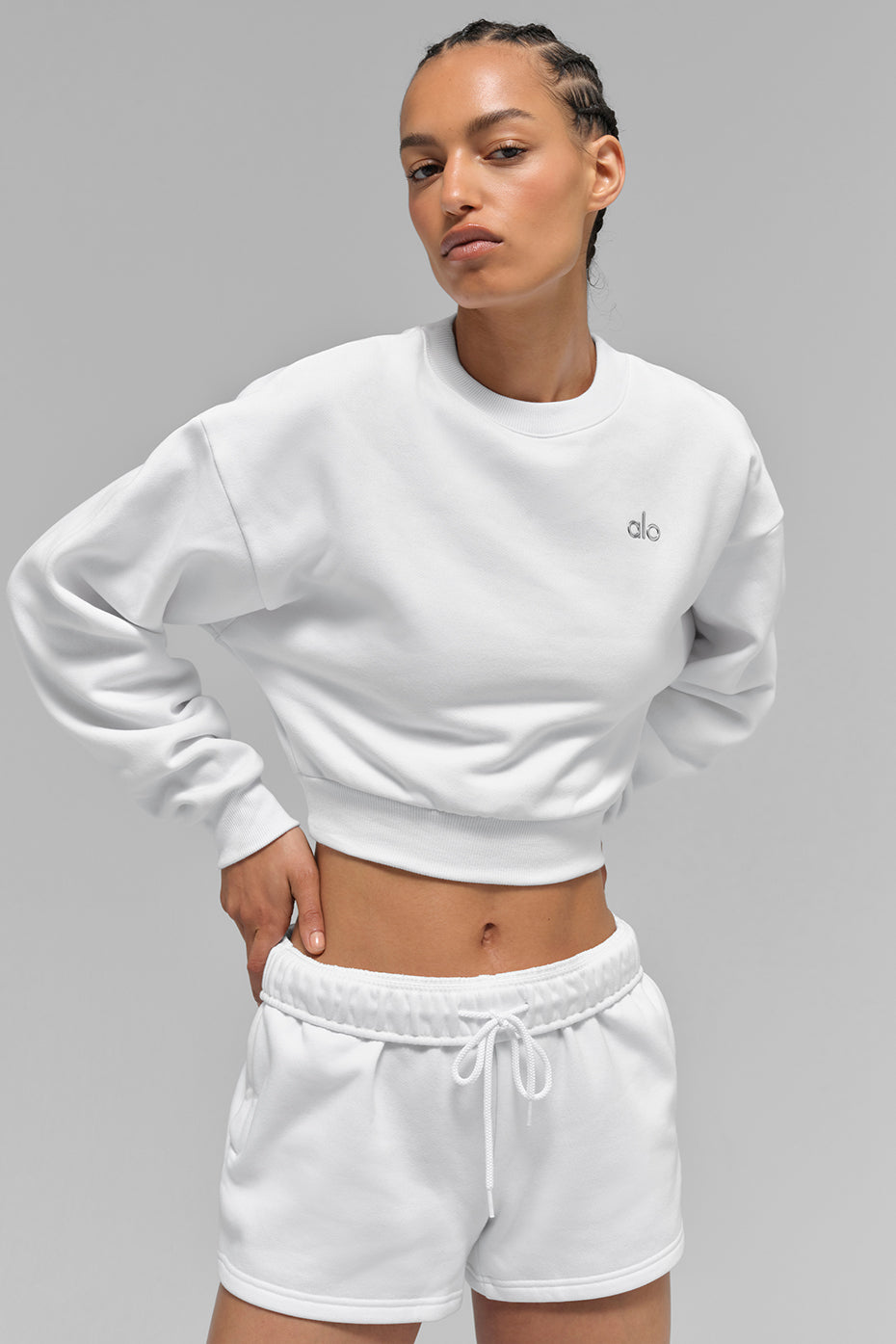 Alo - Cropped Crew Neck