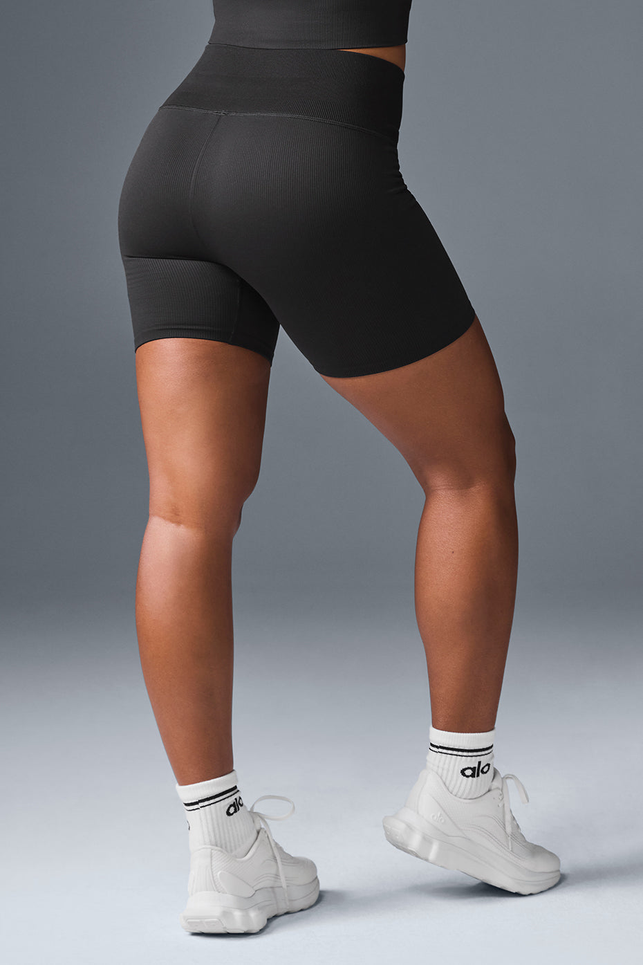 Alo - short Favorite 5" Seamless Ribbed "Best Seller"